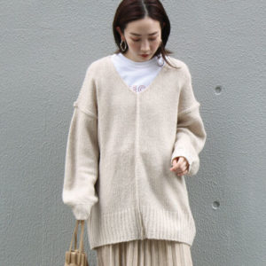 オーバーサイズVネックセーター